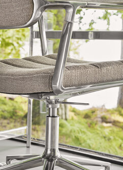 Vipp 453 Swivel met wielen, Tide-dark sand