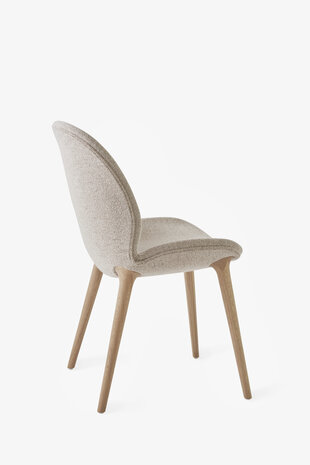 Vipp462 Lodge Chair Brooke Beige / chestnut light oak